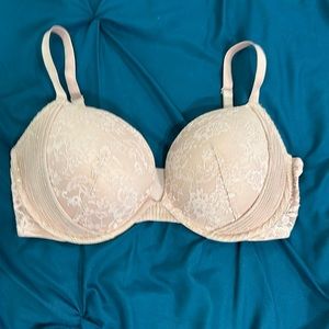 Like New Gorgeous Bra!